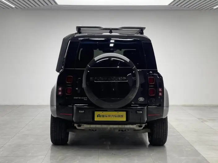 Land Rover Defender 2023 Model Facelift 110 P400 X-Dynamic HSE – фото 6