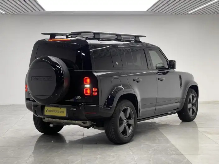 Land Rover Defender 2023 Model Facelift 110 P400 X-Dynamic HSE – фото 7