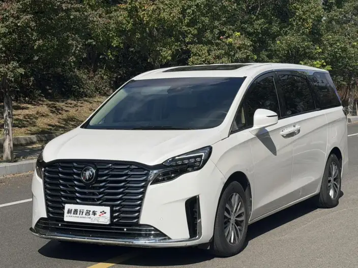 Buick GL8 2022 Model ES Luzun 653T Smart Luxury Model