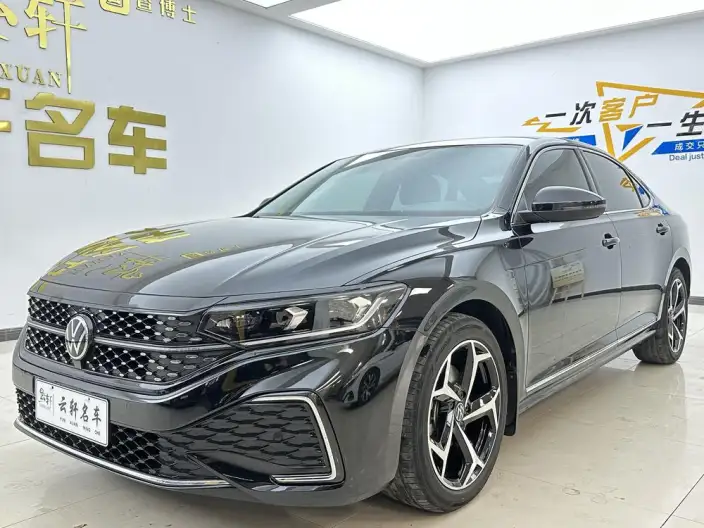 Volkswagen Passat 2024 Model 330TSI Starry sky Elite Edition – фото 1