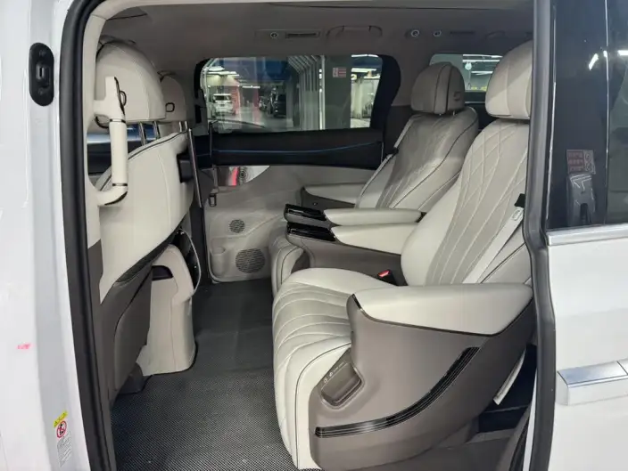 DENZA D9 DM 2022 Model 970 4WD Flagship Model – фото 9