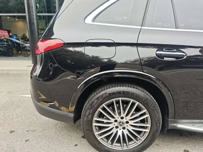 Mercedes-Benz GLC 2025 Model GLC 300 L 4MATIC Dynamic Model 5 seat – фото 6