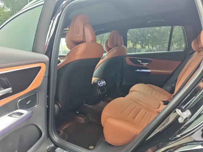 Mercedes-Benz GLC 2025 Model GLC 300 L 4MATIC Dynamic Model 5 seat – фото 9
