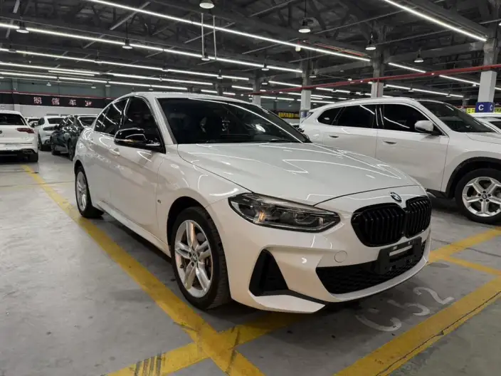 BMW 1 Series 2021 Model 120i M Sports Night Edition – фото 3