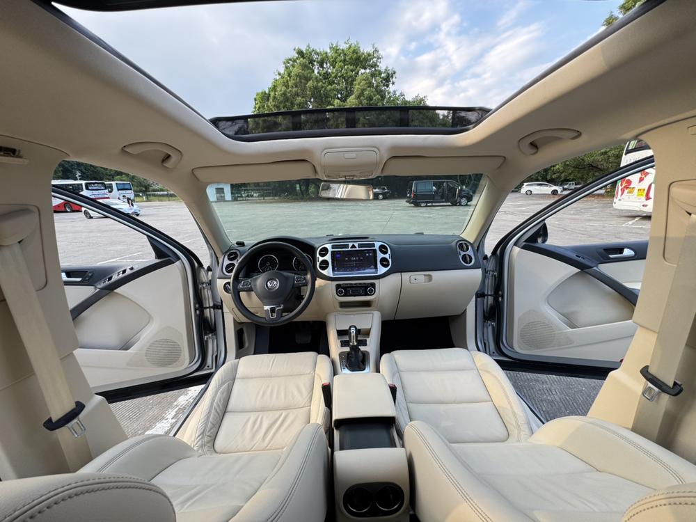 Volkswagen Tiguan 2012 модификация 1.8TSI автоматическое 2WD Elite Edition – фото 10