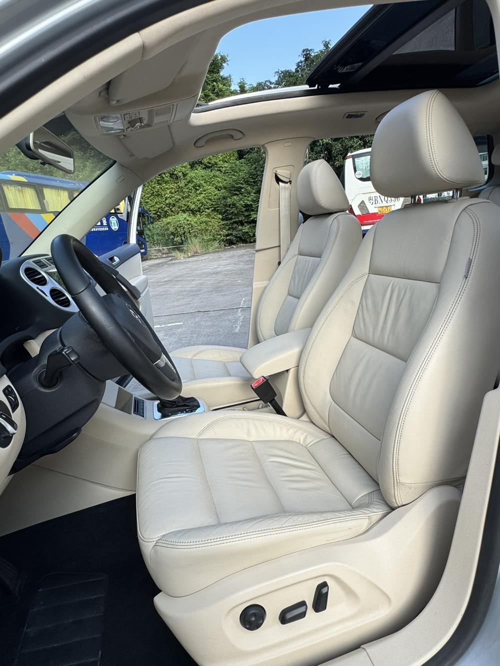 Volkswagen Tiguan 2012 модификация 1.8TSI автоматическое 2WD Elite Edition – фото 12