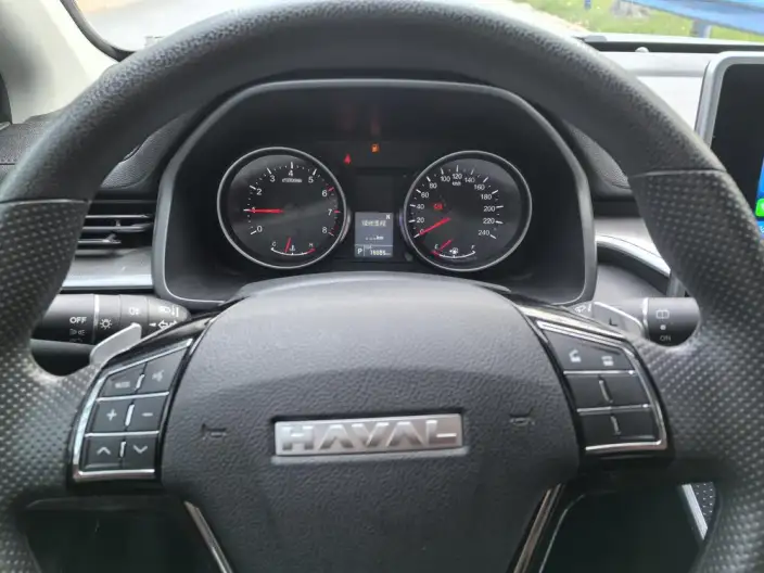 Haval M6 2023 Model PLUS 1.5T DCT Elite Smart Connect Model – фото 7