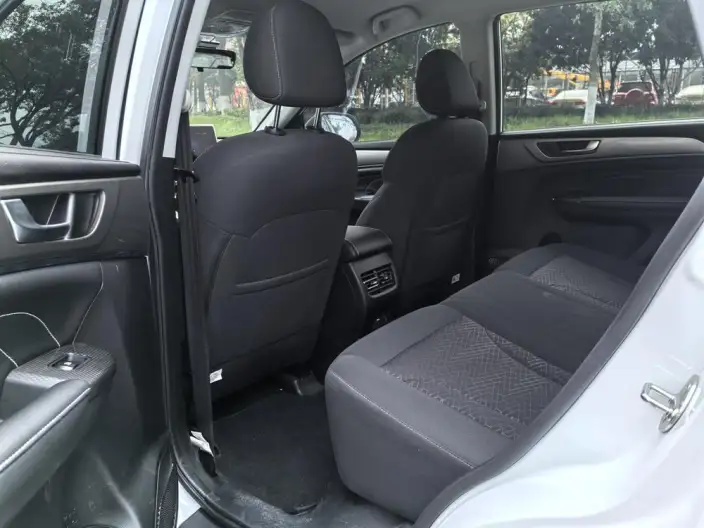 Haval M6 2023 Model PLUS 1.5T DCT Elite Smart Connect Model – фото 9