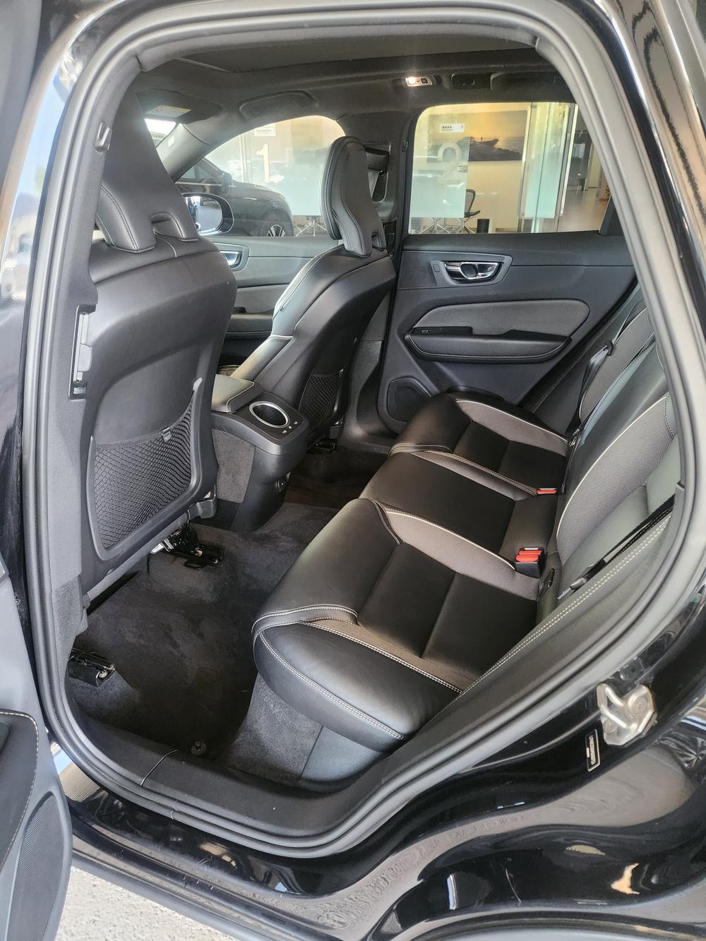 Volvo XC60 2021 T5 4WD Smart Enjoy Sport – фото 10