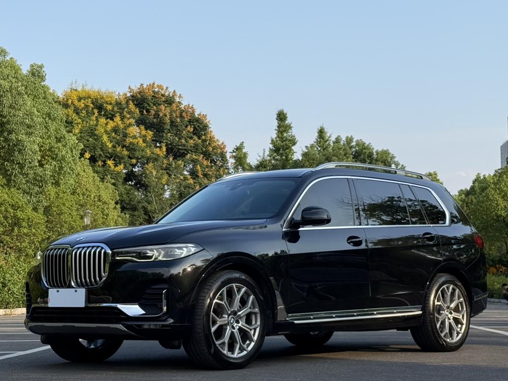BMW X7 Модель 2019 года xDrive40i Leading Luxury Set – фото 1