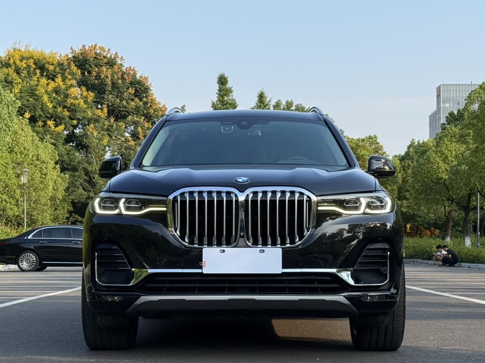 BMW X7 Модель 2019 года xDrive40i Leading Luxury Set – фото 2