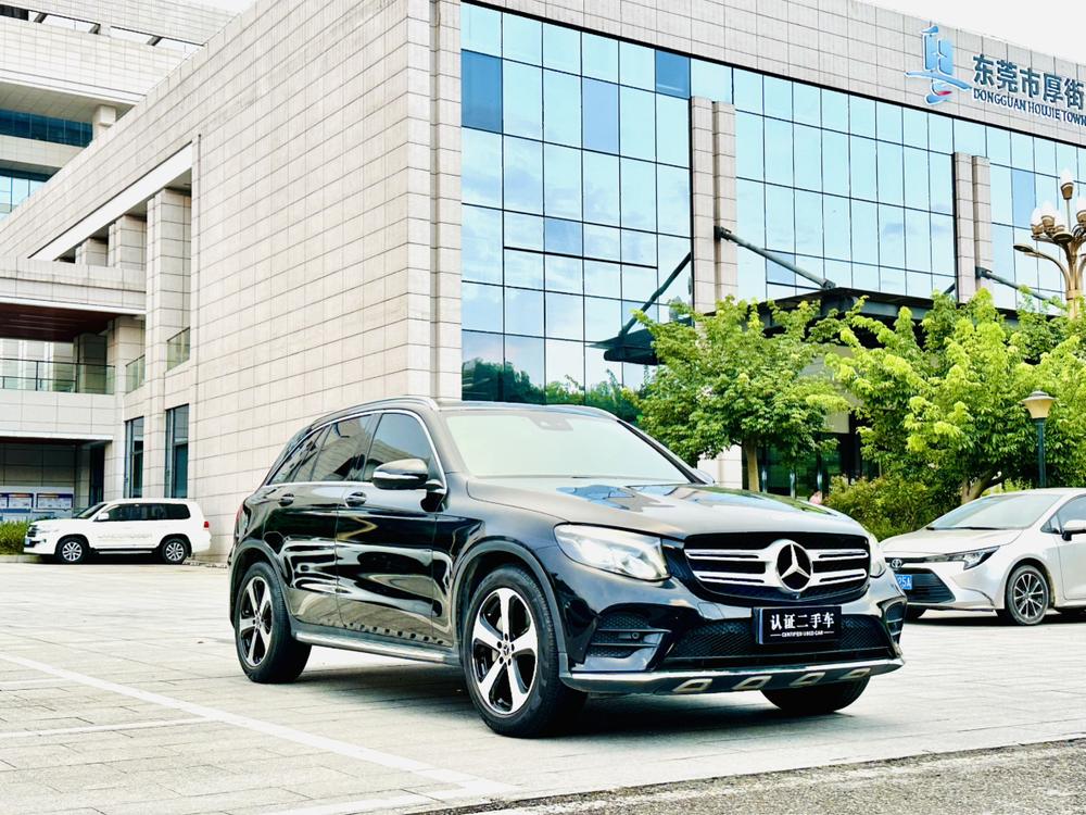 Mercedes-Benz GLC Модель 2018 года комплектация GLC 260 4MATIC Luxury – фото 3
