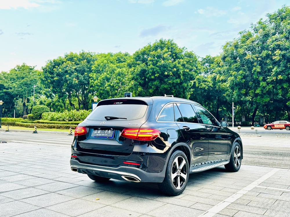 Mercedes-Benz GLC Модель 2018 года комплектация GLC 260 4MATIC Luxury – фото 7