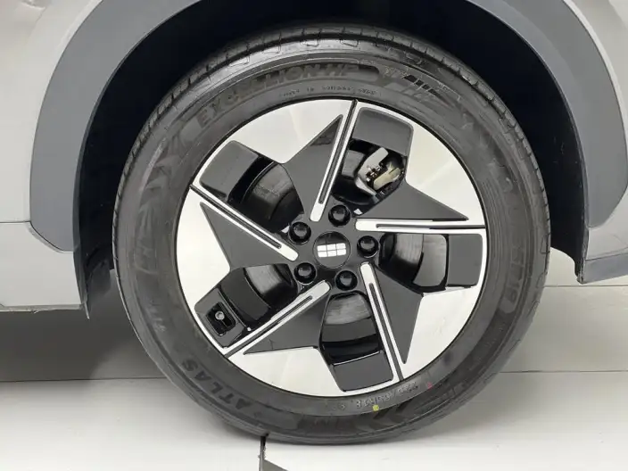 Geely Galaxy E5 2026 Model 610km Tiggo + Edition – фото 9
