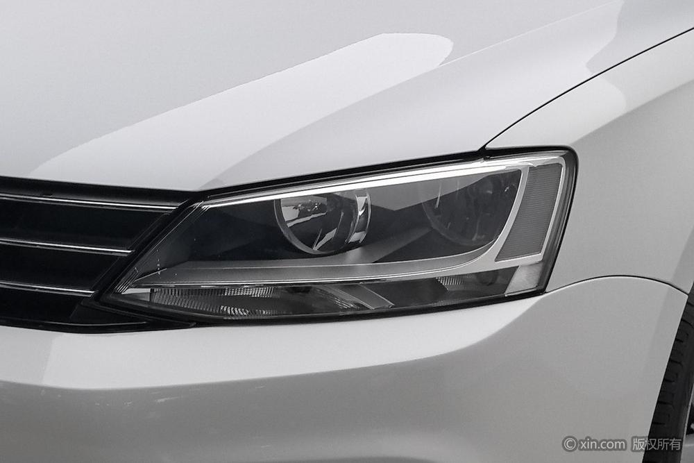Volkswagen Sagitar 2015 1.6L Manual Comfort – фото 7