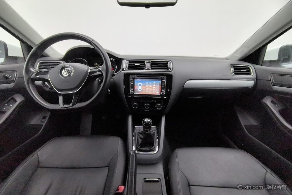 Volkswagen Sagitar 2015 1.6L Manual Comfort – фото 13