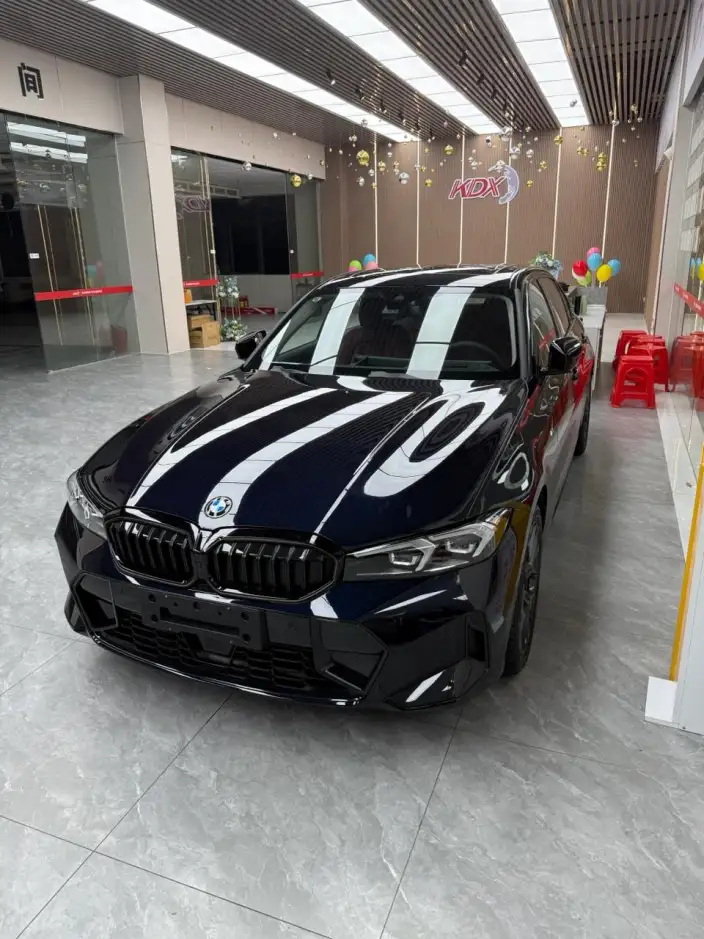 BMW 3 Series 2026 Model 330Li M Sports Night Set – фото 1
