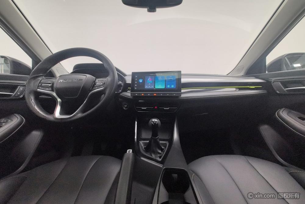 Roewe i5 2021 1.5L Manual Diamond Edition – фото 12