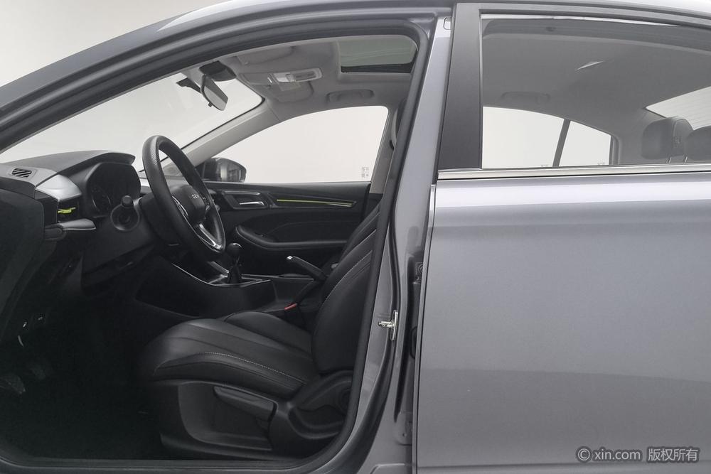 Roewe i5 2021 1.5L Manual Diamond Edition – фото 17