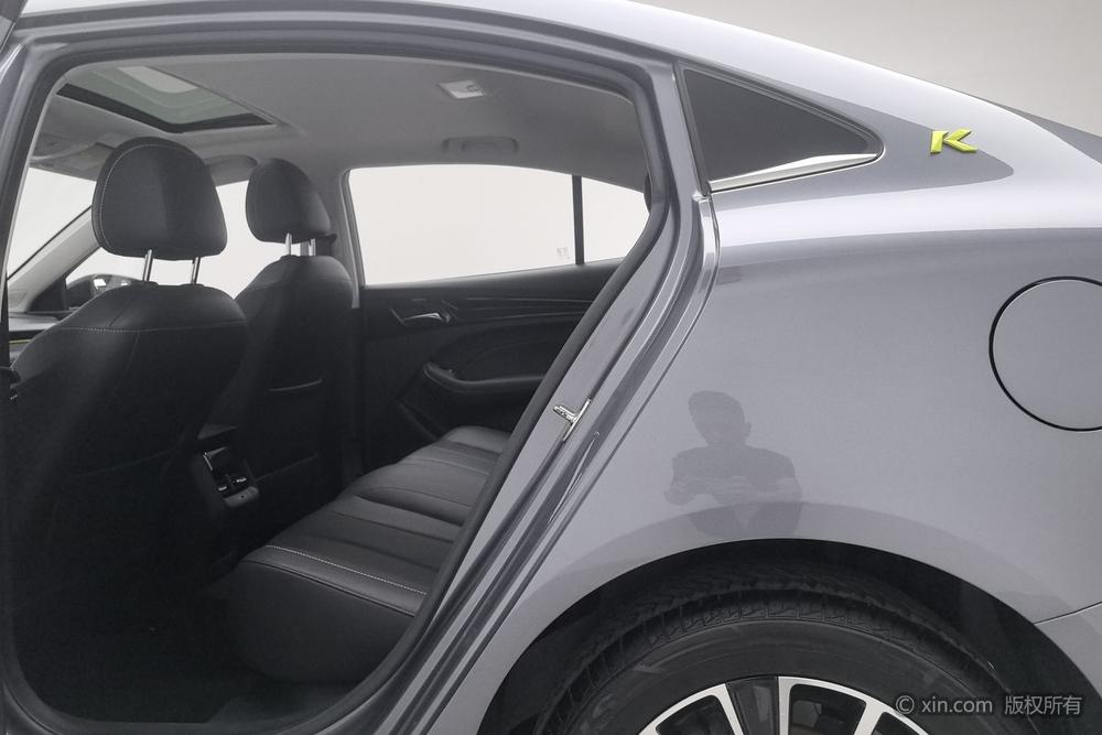 Roewe i5 2021 1.5L Manual Diamond Edition – фото 19