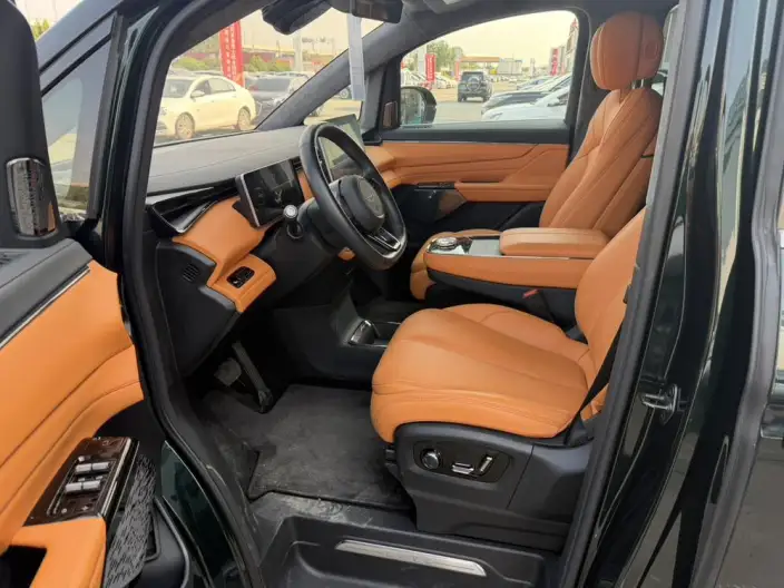 L EV C L380 2024 Model 140kWh 6 seat 4WD Ultra – фото 8