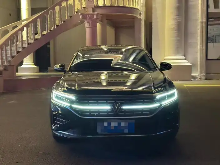 Volkswagen Passat 2022 Model 380TSI Ultimate Edition – фото 2