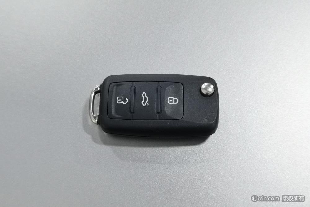 Volkswagen Sagitar 2015 230TSI Automatic Luxury – фото 6