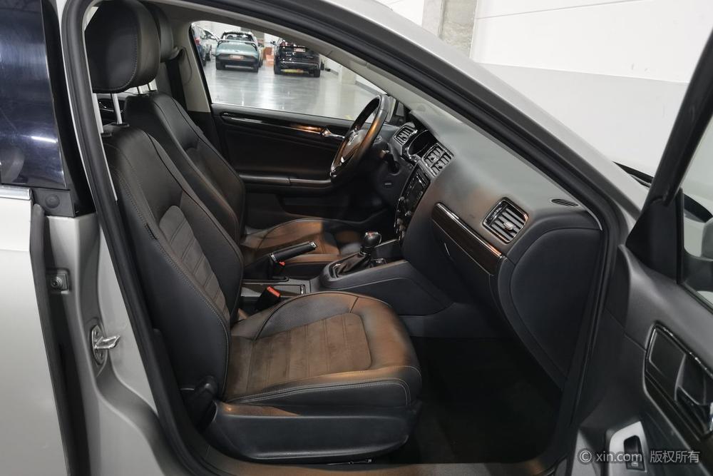 Volkswagen Sagitar 2015 230TSI Automatic Luxury – фото 10