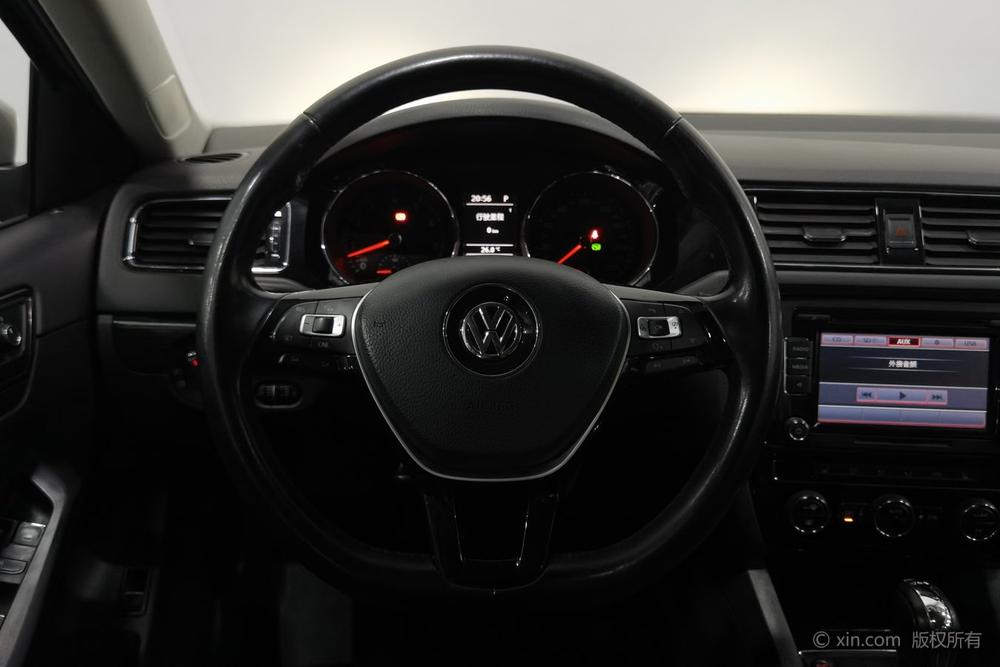 Volkswagen Sagitar 2015 230TSI Automatic Luxury – фото 14