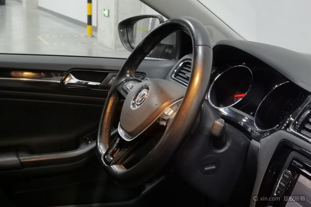 Volkswagen Sagitar 2015 230TSI Automatic Luxury – фото 17