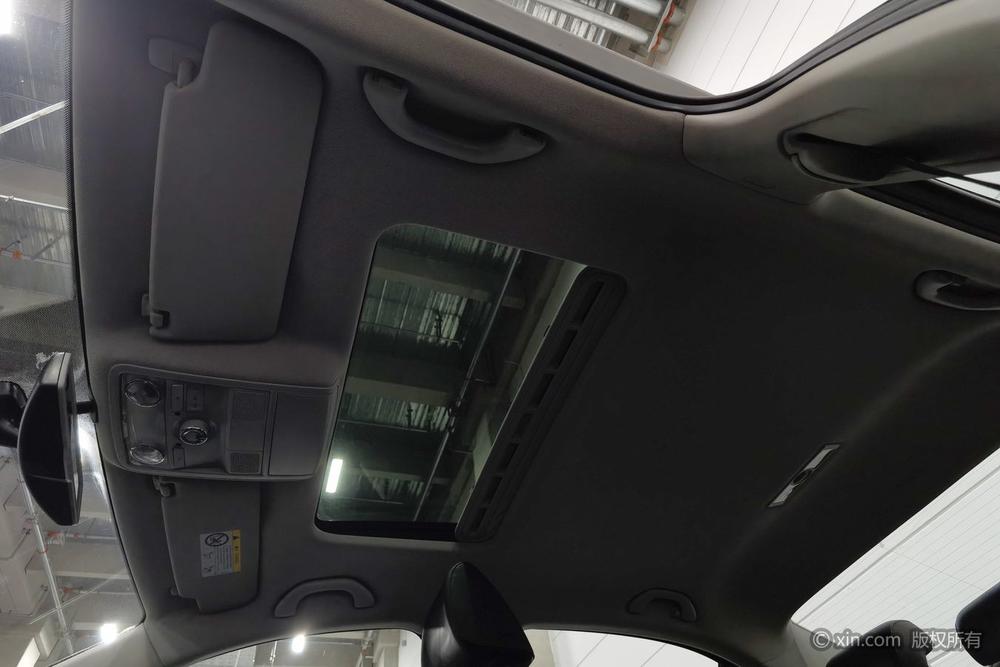 Volkswagen Sagitar 2015 230TSI Automatic Luxury – фото 20