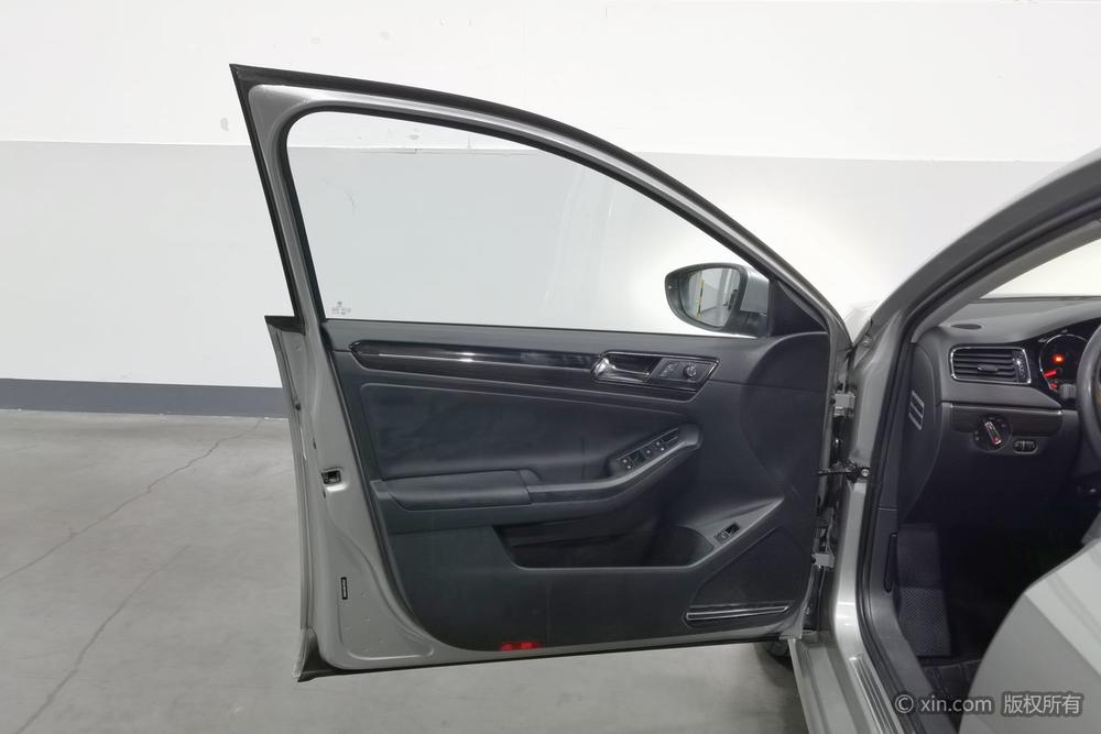 Volkswagen Sagitar 2015 230TSI Automatic Luxury – фото 21