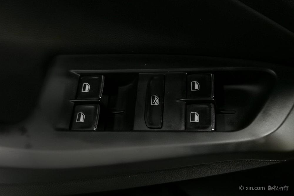 Volkswagen Sagitar 2015 230TSI Automatic Luxury – фото 22