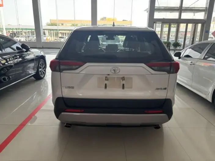Toyota RAV4 2023 Model 2.0L CVT 2WD Urban Edition – фото 4