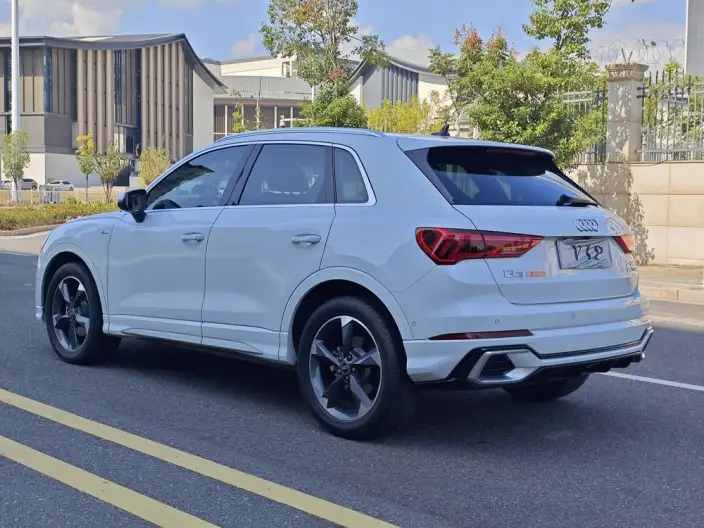 AUDI Q3 2024 Model 35 TFSI Fashion Dynamic Model – фото 4