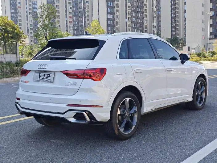 AUDI Q3 2024 Model 35 TFSI Fashion Dynamic Model – фото 6