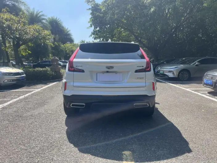 Cadillac XT4 2024 Model 28T 2WD Luxury Model – фото 6