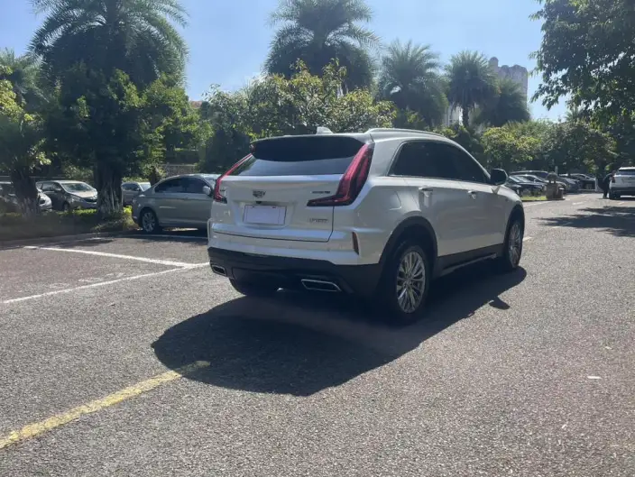 Cadillac XT4 2024 Model 28T 2WD Luxury Model – фото 7