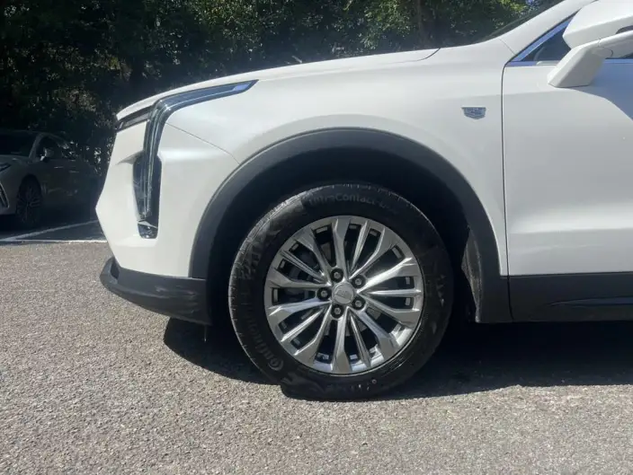 Cadillac XT4 2024 Model 28T 2WD Luxury Model – фото 9