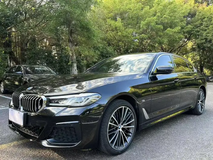 BMW 5 Series 2022 Model Facelift 530Li Leading Model M Sports Set – фото 1