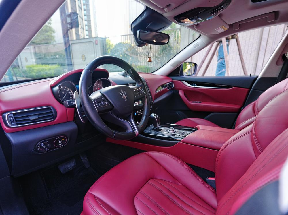 Maserati Levante 2018 3.0T Classic – фото 10