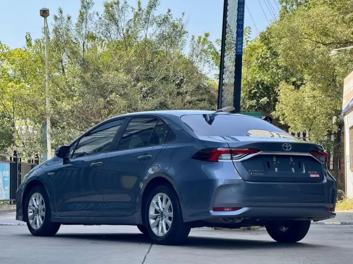 Toyota Corolla 2023 Model Intelligent Hybrid 1.8L E-CVT Pioneer Edition – фото 4
