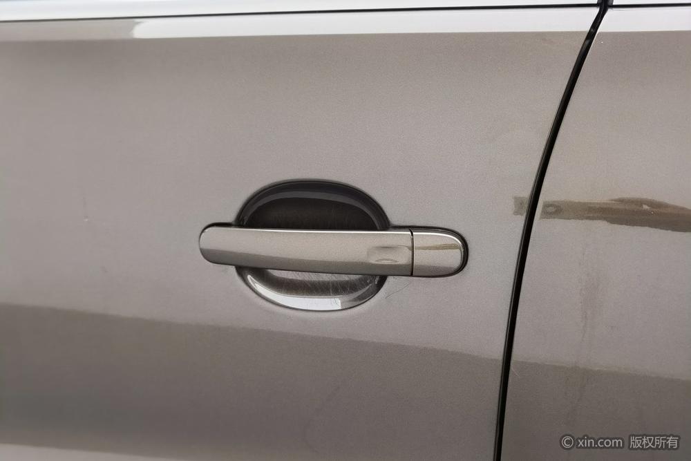 Volkswagen Tiguan 2015 1.8 TSI Automatic AWD Luxury – фото 10