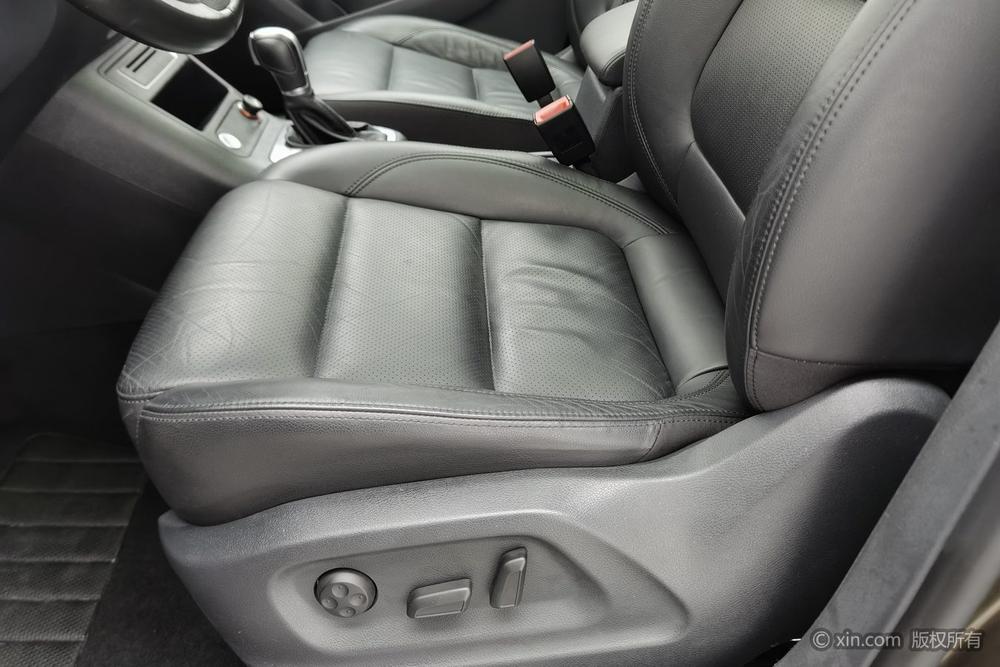 Volkswagen Tiguan 2015 1.8 TSI Automatic AWD Luxury – фото 18
