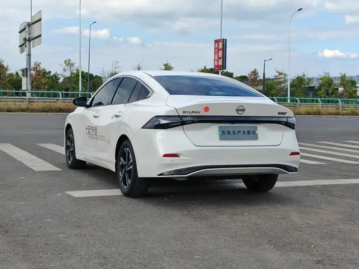Nissan Sylphy 2026 Model 1.6L CVT Ultimate Edition – фото 5