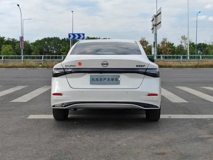 Nissan Sylphy 2026 Model 1.6L CVT Ultimate Edition – фото 6