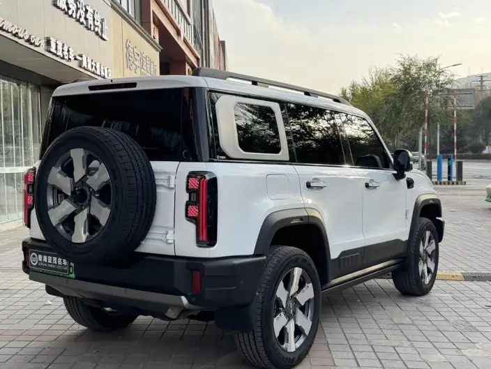 BAIC BJ40 Extended Range 2025 Model Advanced version – фото 6