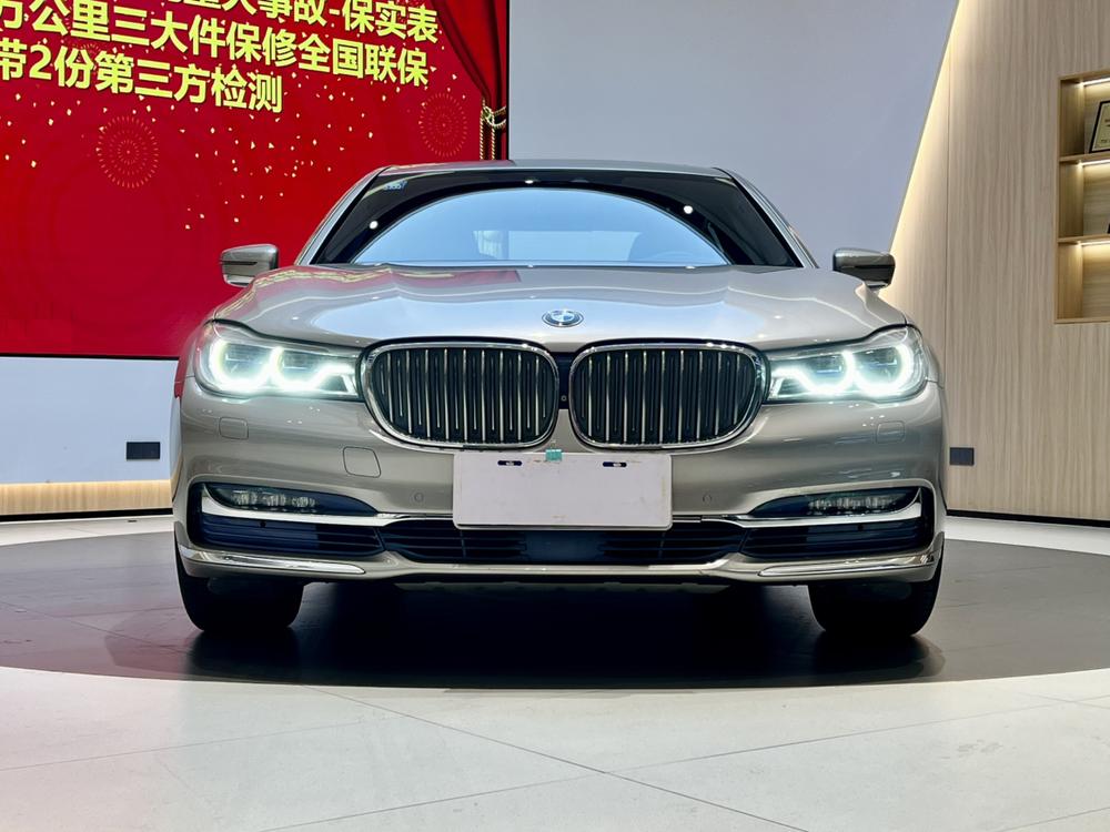 BMW 7 Series 2017 модификация 740Li xDrive Luxury – фото 2