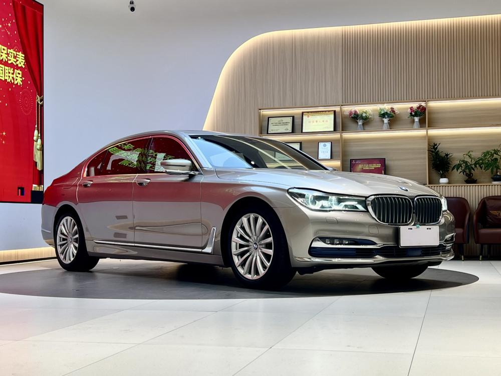 BMW 7 Series 2017 модификация 740Li xDrive Luxury – фото 3