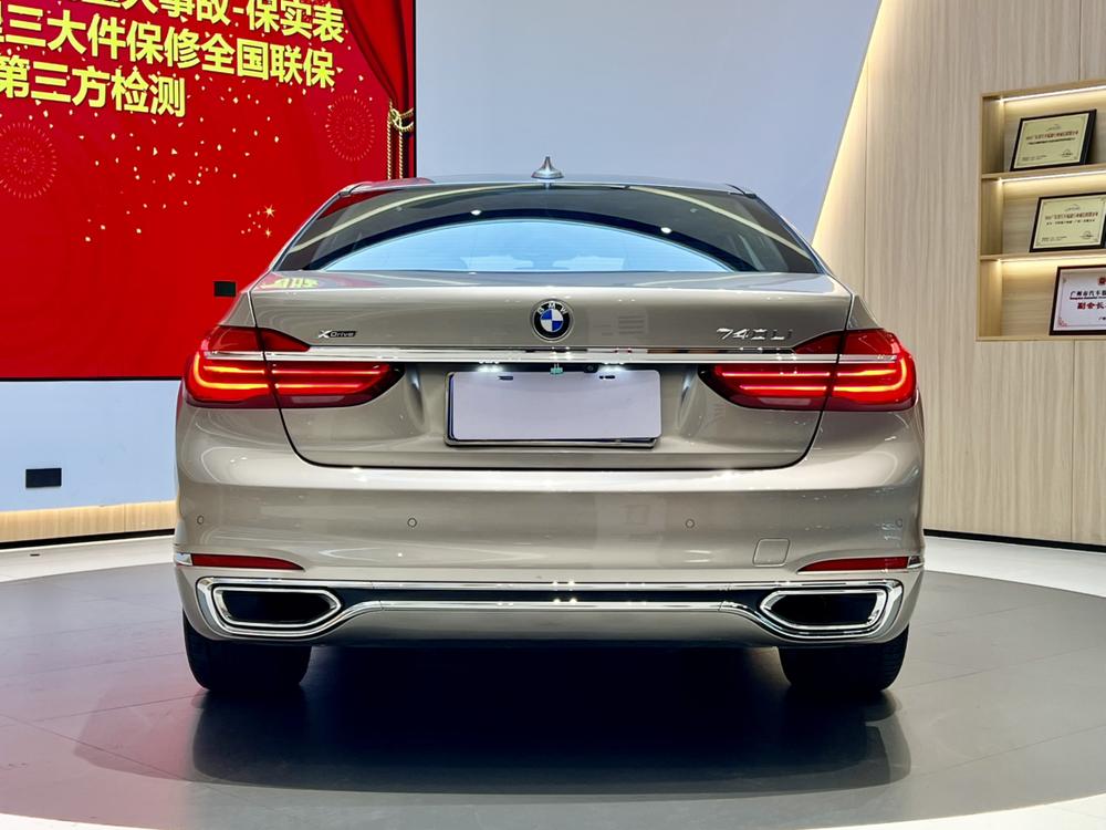 BMW 7 Series 2017 модификация 740Li xDrive Luxury – фото 6